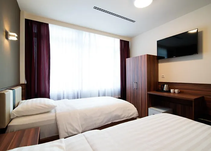 Hotel King\'S Court